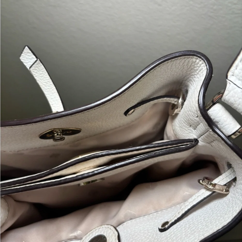 Kate Spade Multicolor Striped Shoulder Bag needs repair